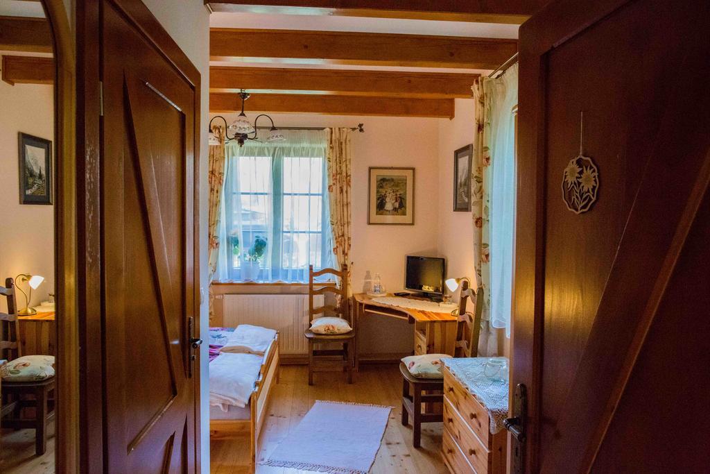 Willa Nad Popradem Bed & Breakfast Piwniczna-Zdroj Exterior photo