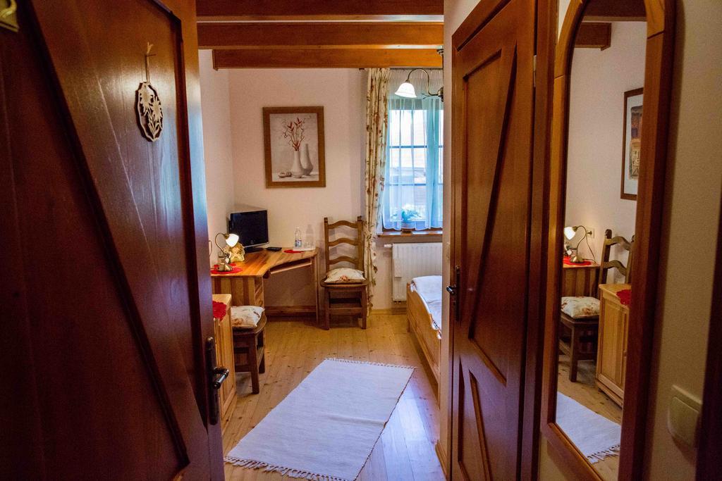 Willa Nad Popradem Bed & Breakfast Piwniczna-Zdroj Exterior photo